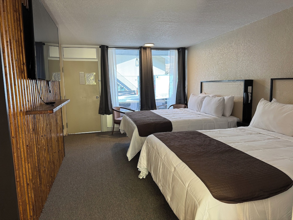 Sleepy Bear Motel