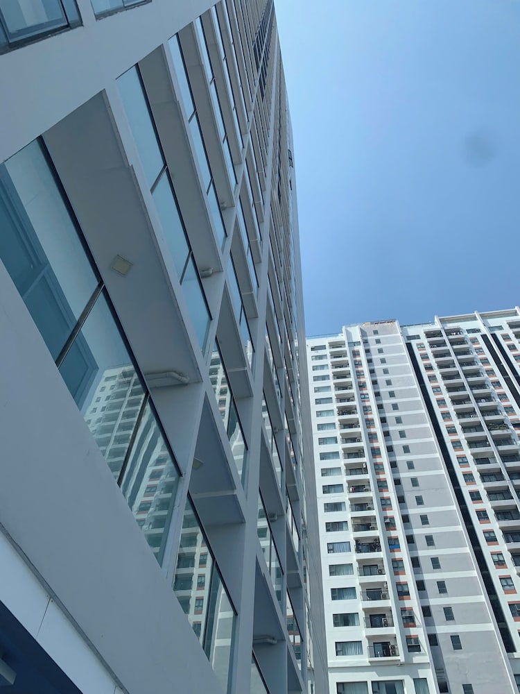 Ocean Vista Marina Suites Nha Trang