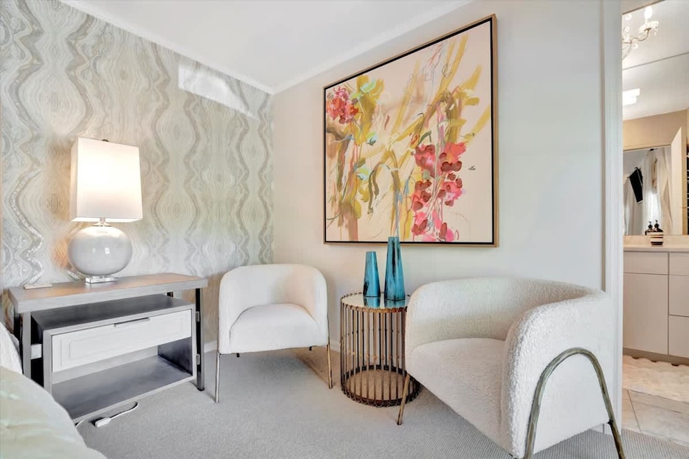 The Royale 2B 4B Luxury Garden Pool Yoga Room