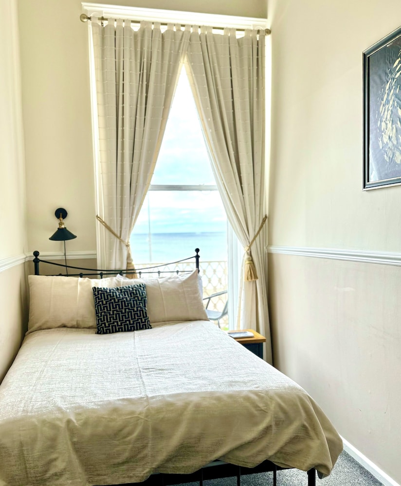 The Angove Guest House