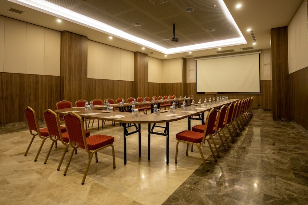 Engin Otel - Image 17