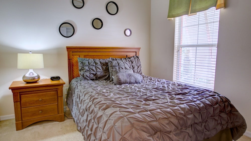 Durham Townhome with Pool at Encantada - Image 3