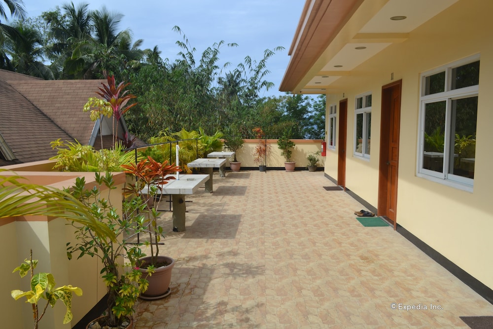 Citrine Tourist Travel Lodge