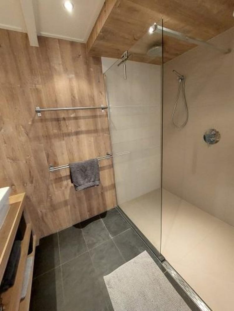 Cosy Furnished Holiday Home