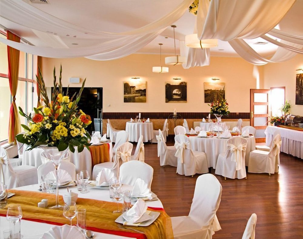 Park Hotel Tryszczyn - Property Image 9