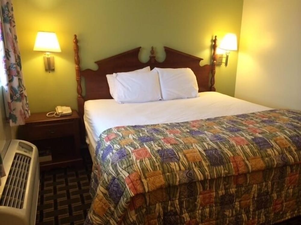 Hospitality Inn - Buffalo Airport