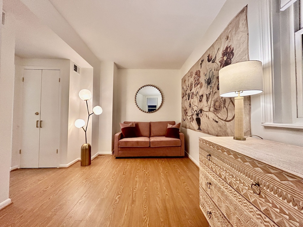 Swann House Historic Dupont Circle Inn
