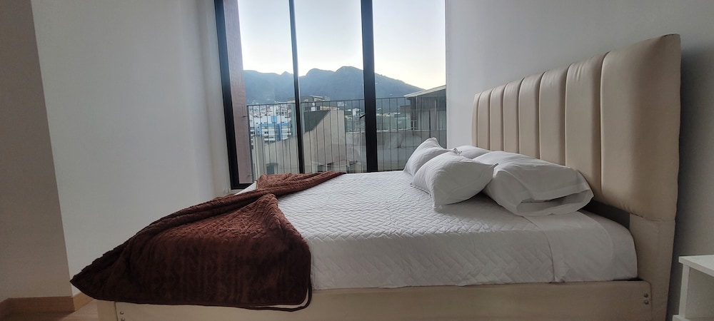 Epiq Residences