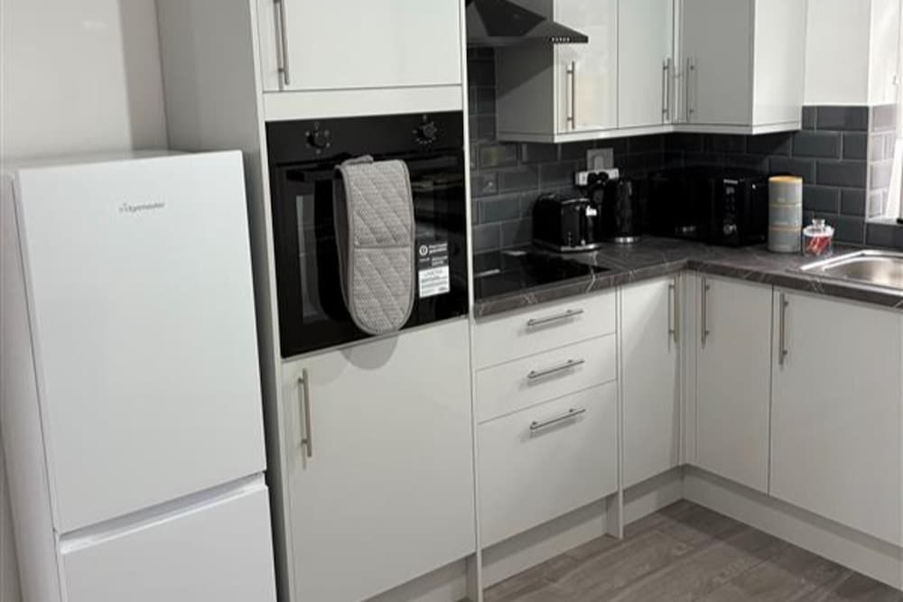 Central Chelmsford 2-bed Apt, 5 Mins to Station