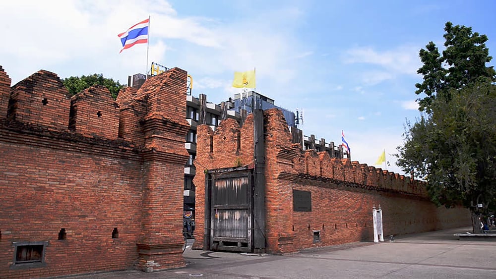 Hotel Bodega Chiang Mai Pool Party - Hostel - Image 1