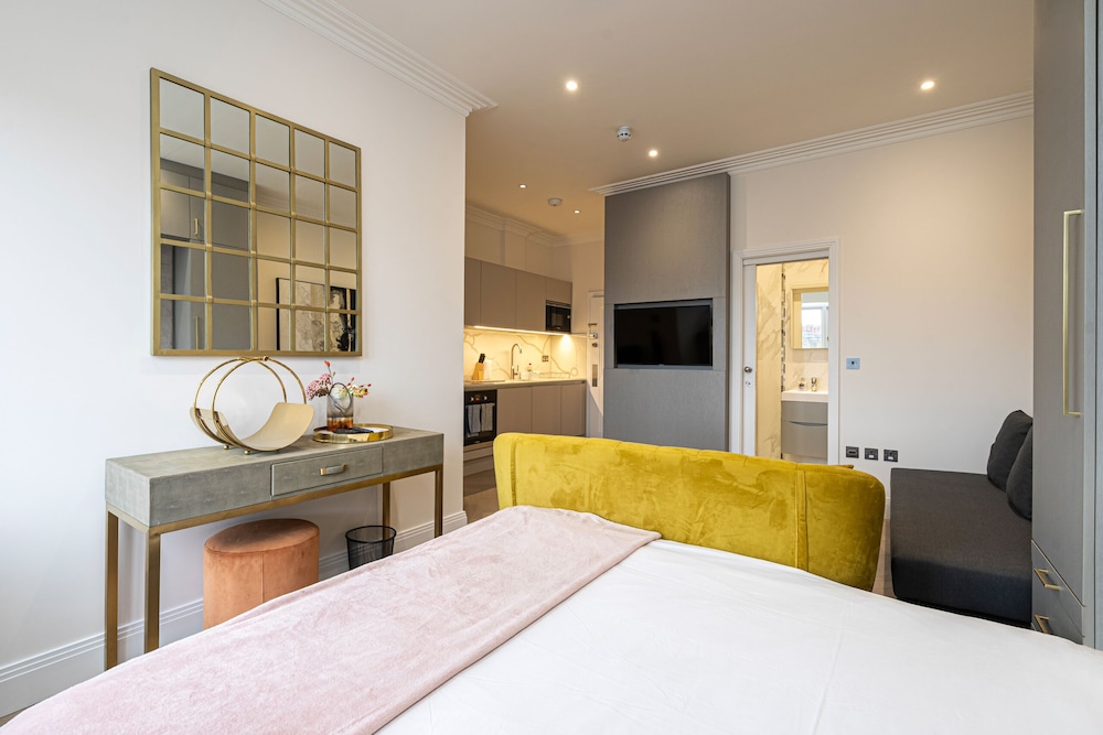 Luxury Apartments Near Harrods and the Science Museum