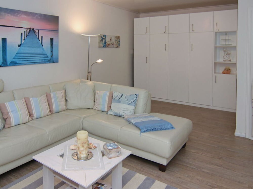 Sea View E&J Paul Comfortable Vacation Home