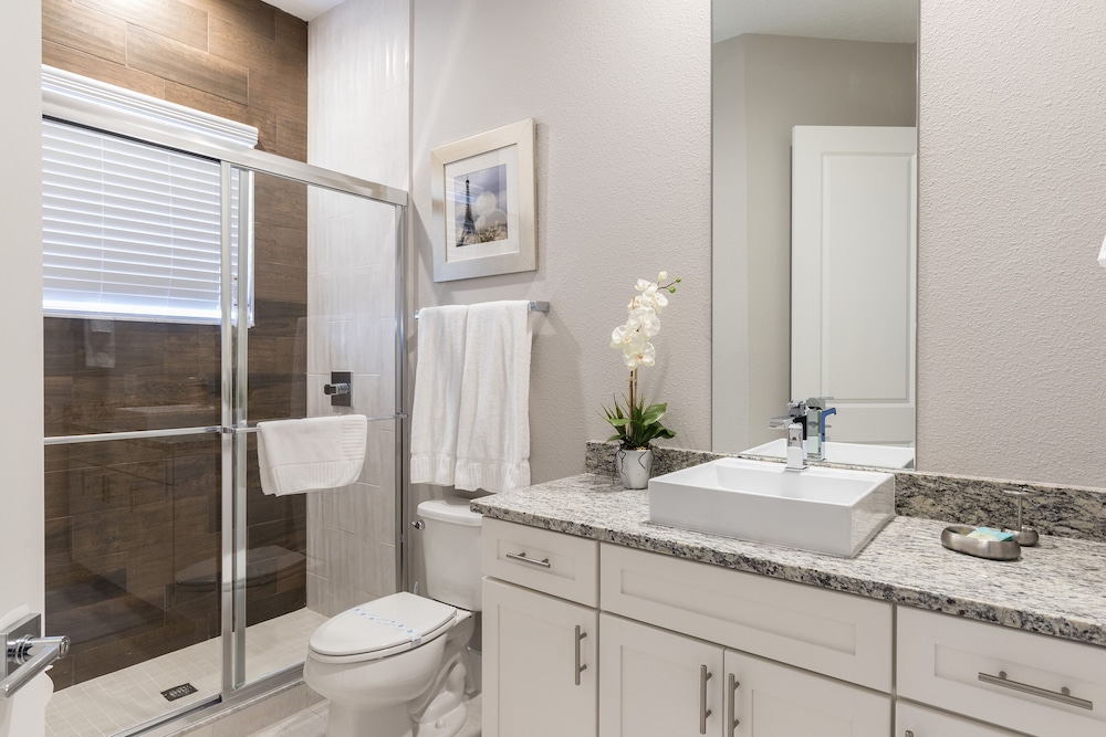 Summerville Vacation Homes by Columbia Management