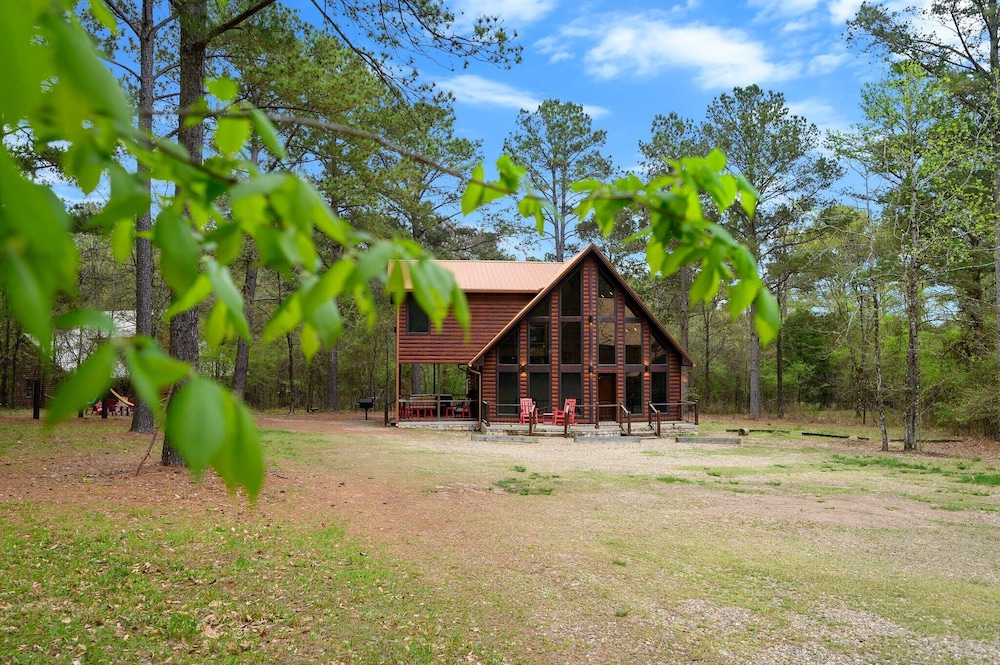 Sugar Mama Cabin for 10!