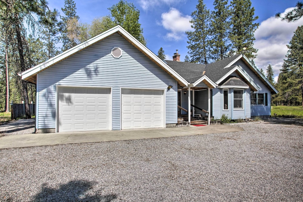 All-seasons Chewelah Home: Fish, Golf & Ski! view 5