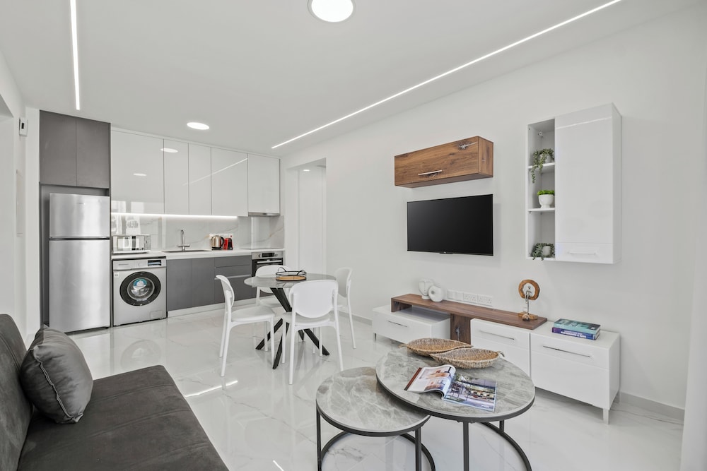 Maestro City Apartments