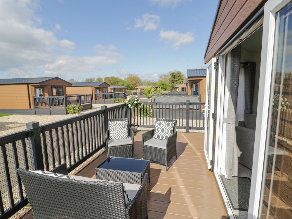 Long Acres Lodge