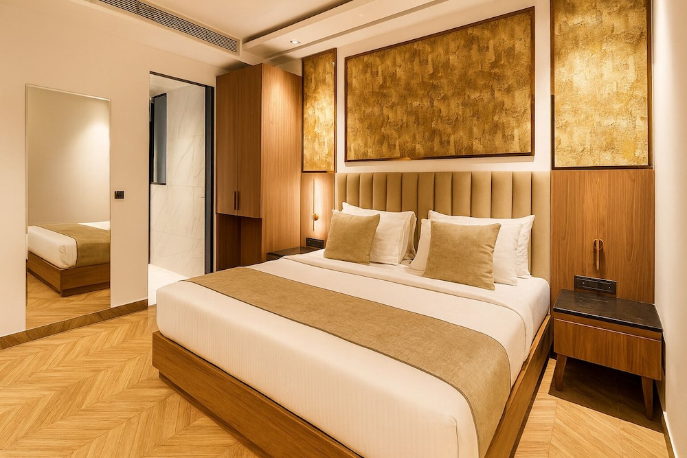 Hotel Grand Shalimar by JMD Group