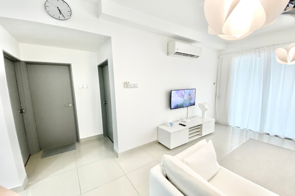 Amerin Residence Mall Apartments