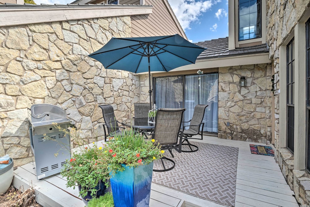 Horseshoe Bay Resort Townhome - Near Lake Lbj! - Property Image 4