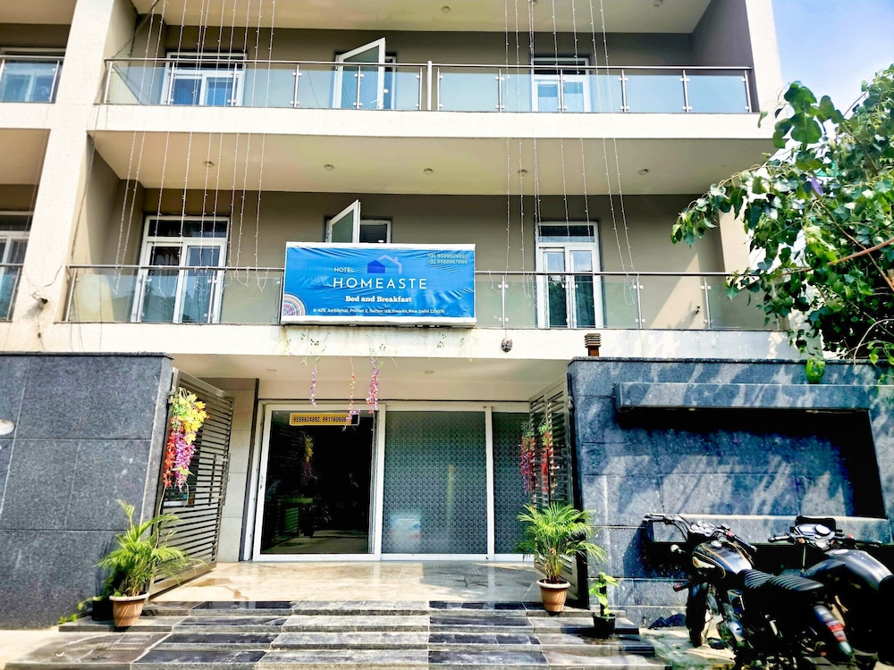 Hotel HomeAste 001 Near Yashobhoomi Convention Center