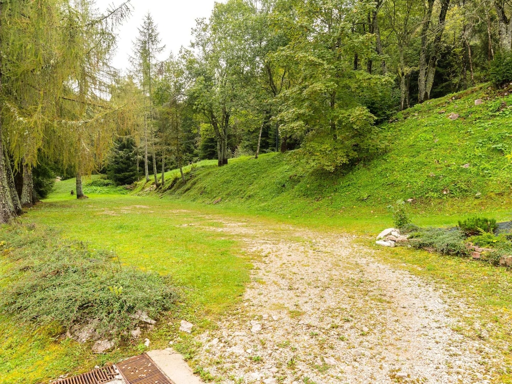 Belvilla by OYO Chalet Nevegal view 5