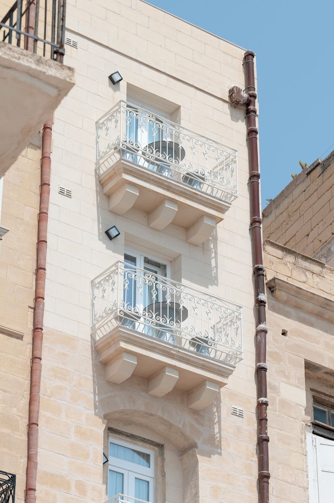 V60 Valletta