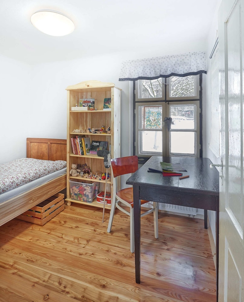 Photo 10