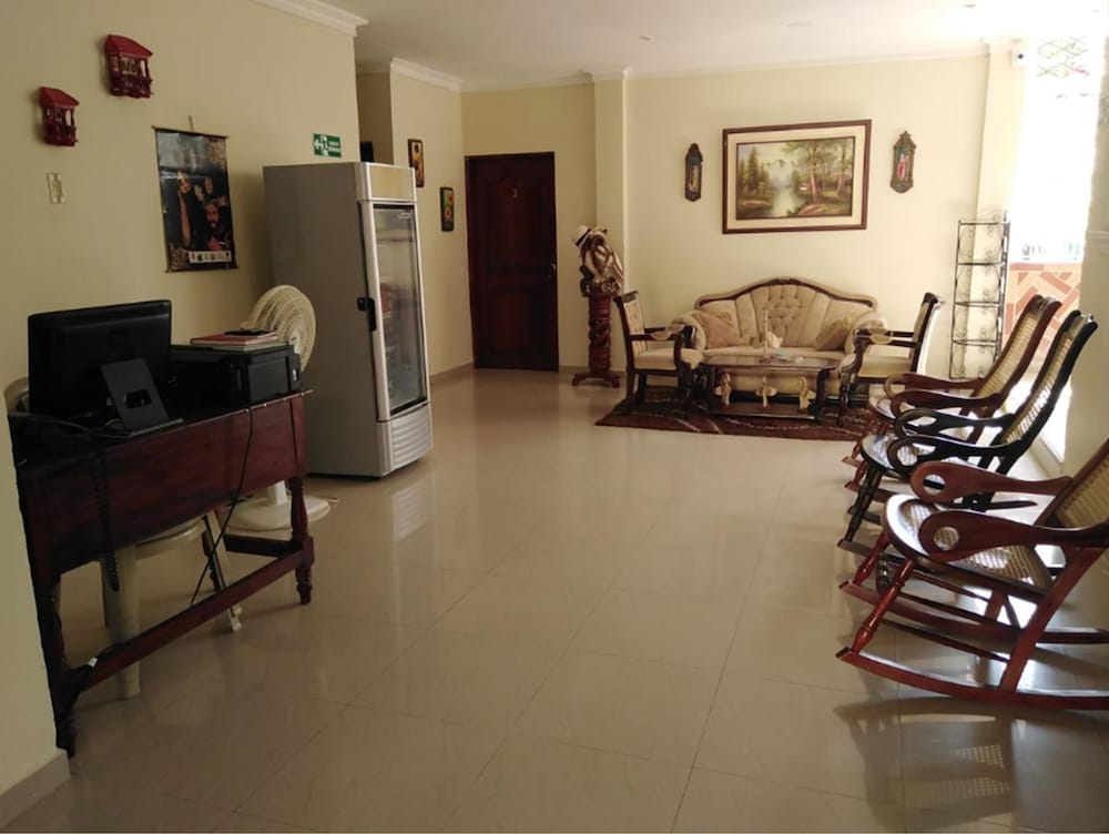 Hostal Casa Mebi view 5