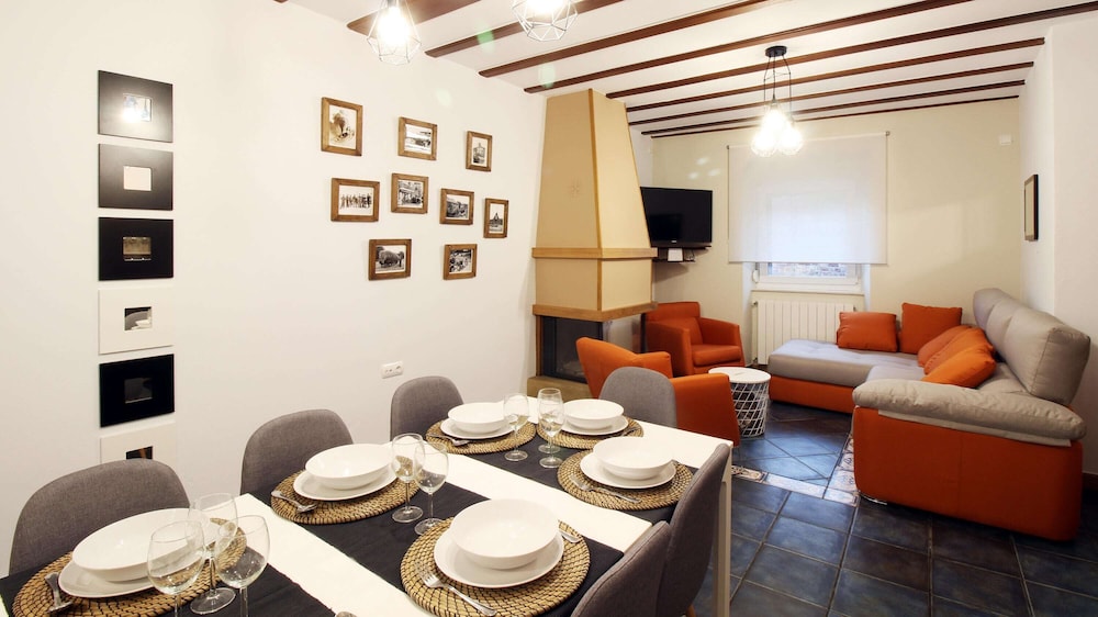 Casa rural LA COVA