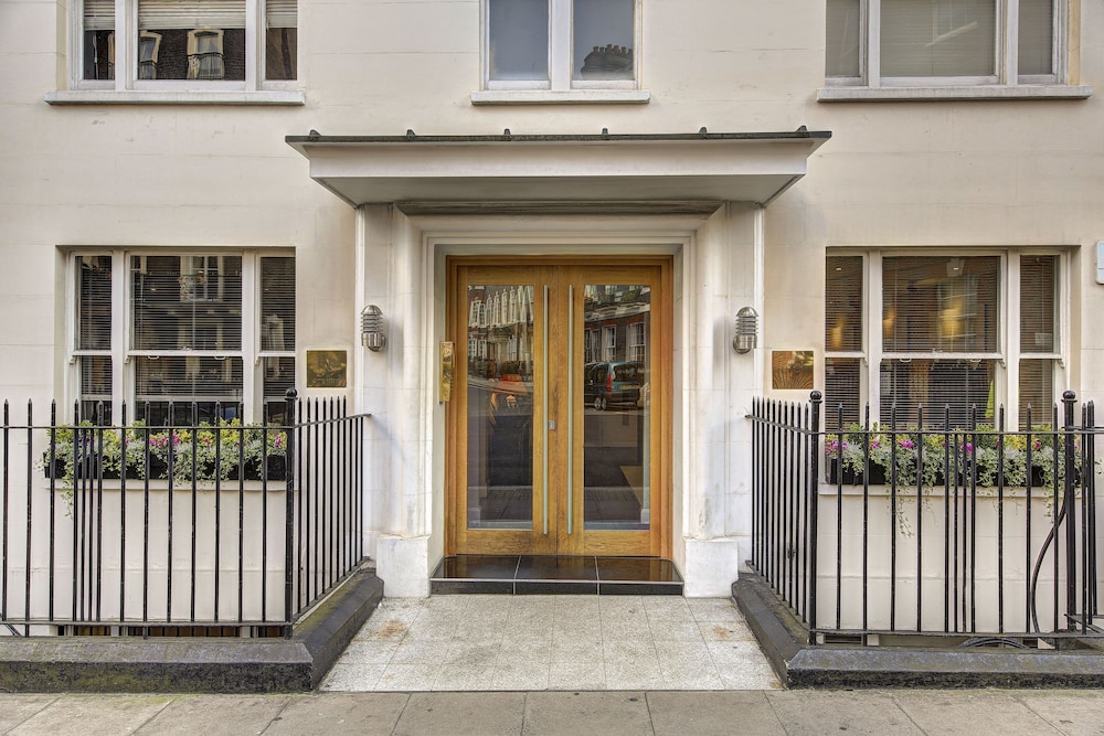 Hill Street Mayfair Apartments