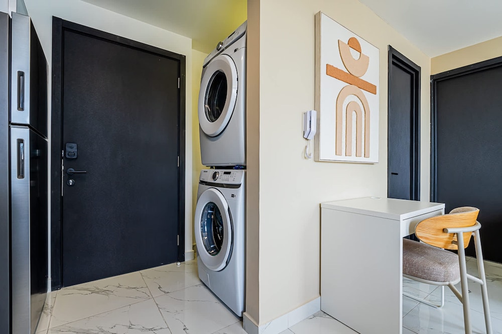 w Amazing 1BR in Obarrio