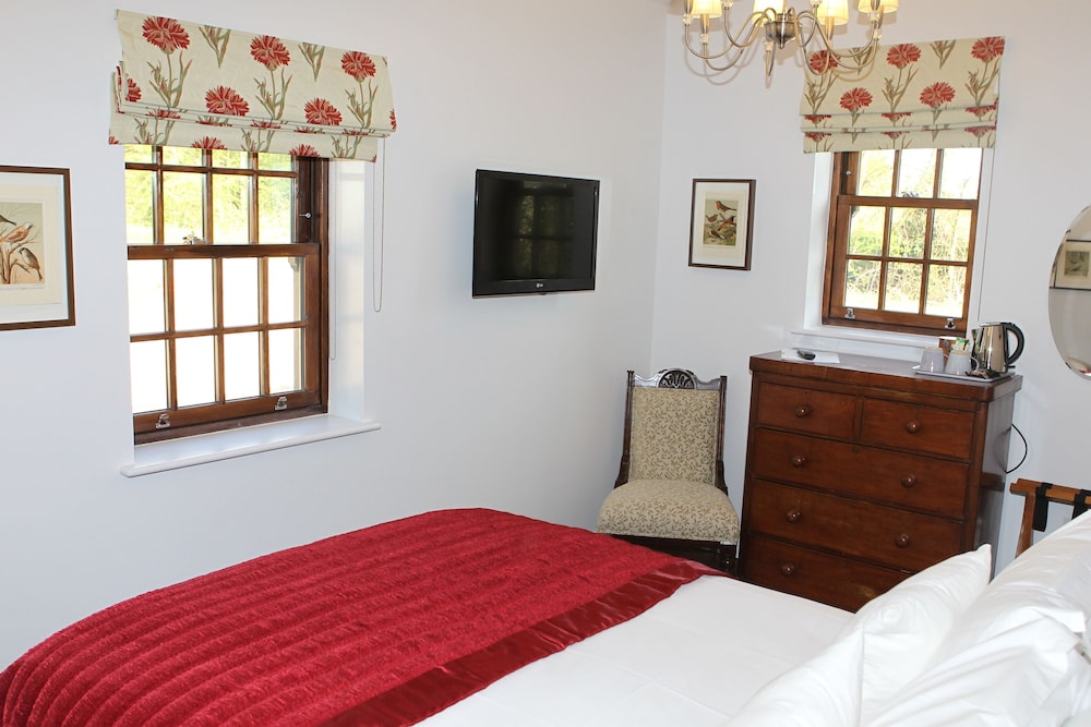 The Compasses Inn
