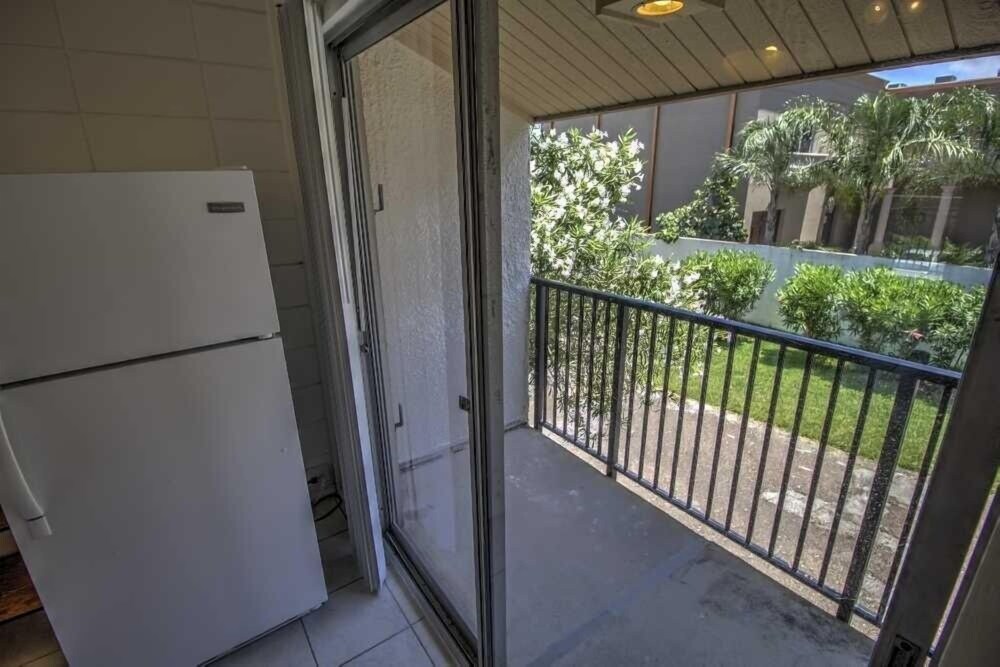 Hotel Sandcastle 201b Minium Studio Bedroom Condo by RedAwning - Image 1