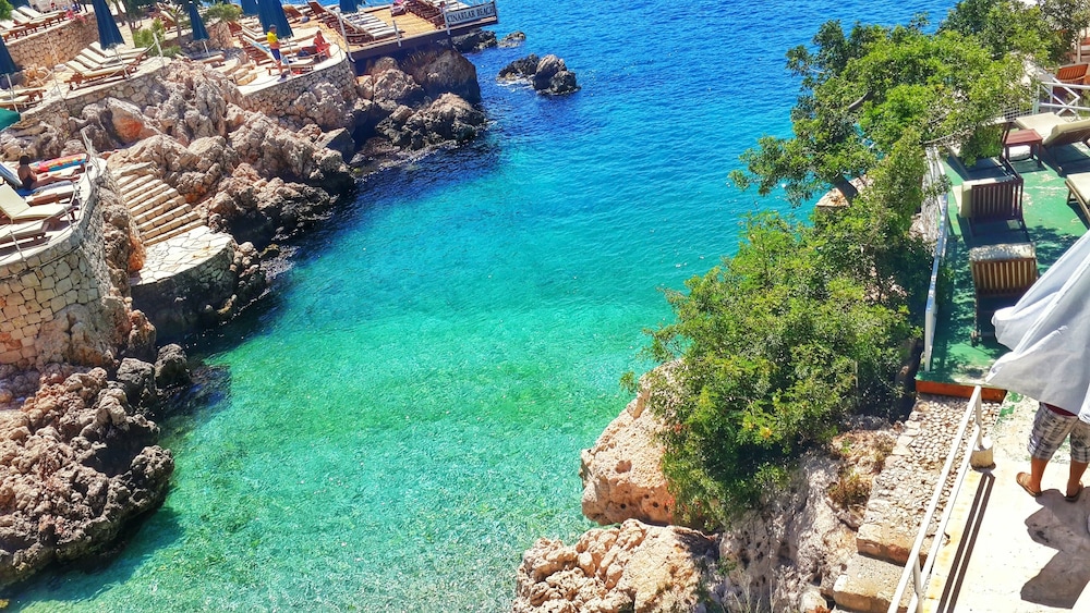 Hotel Nur Hotel - Image 1