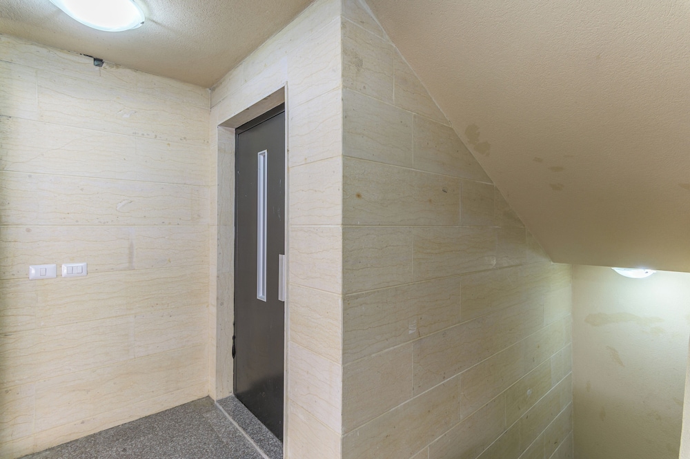 Orano -Chic 2-Bedroom Apt in Bsalim