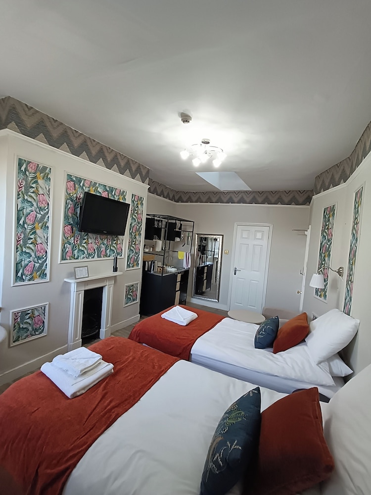 Rooms on The Prom