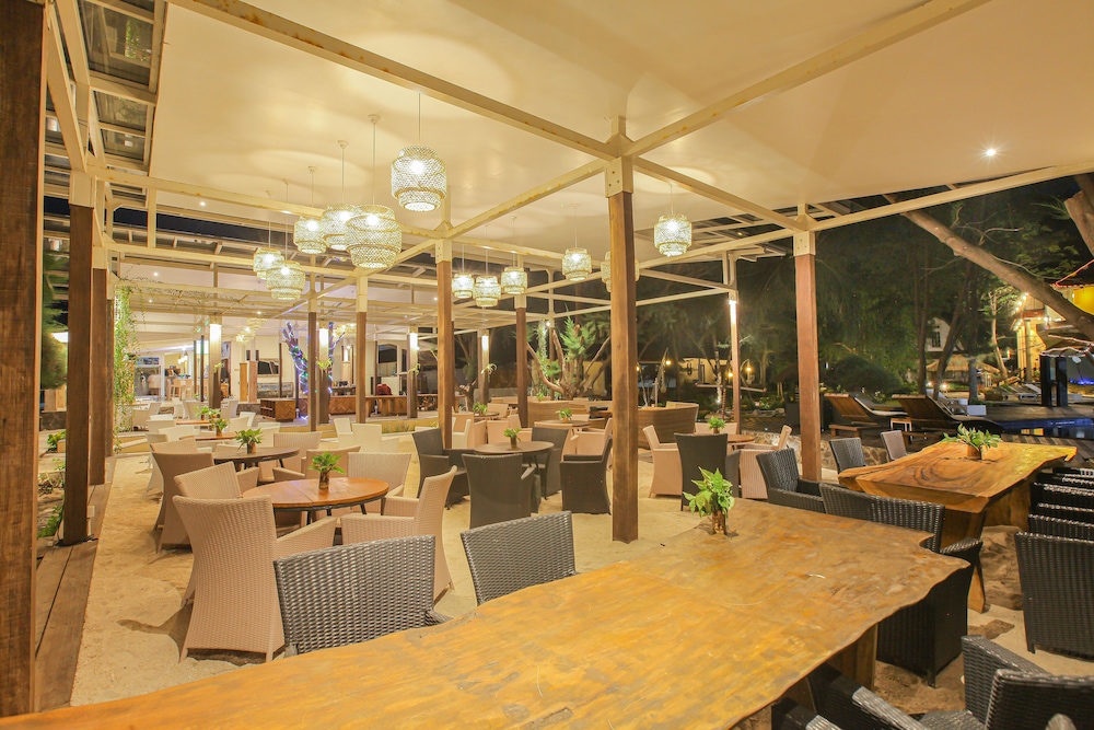 Jambuluwuk Oceano Resort Gili Trawangan
