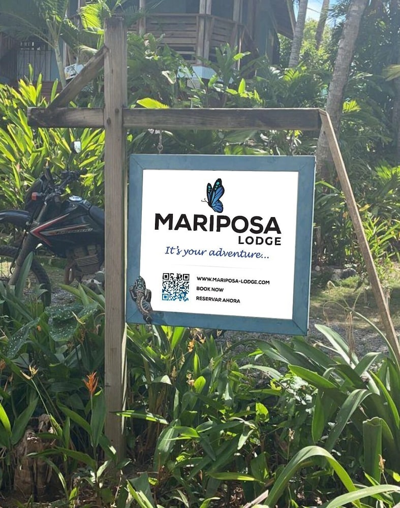 Mariposa Lodge