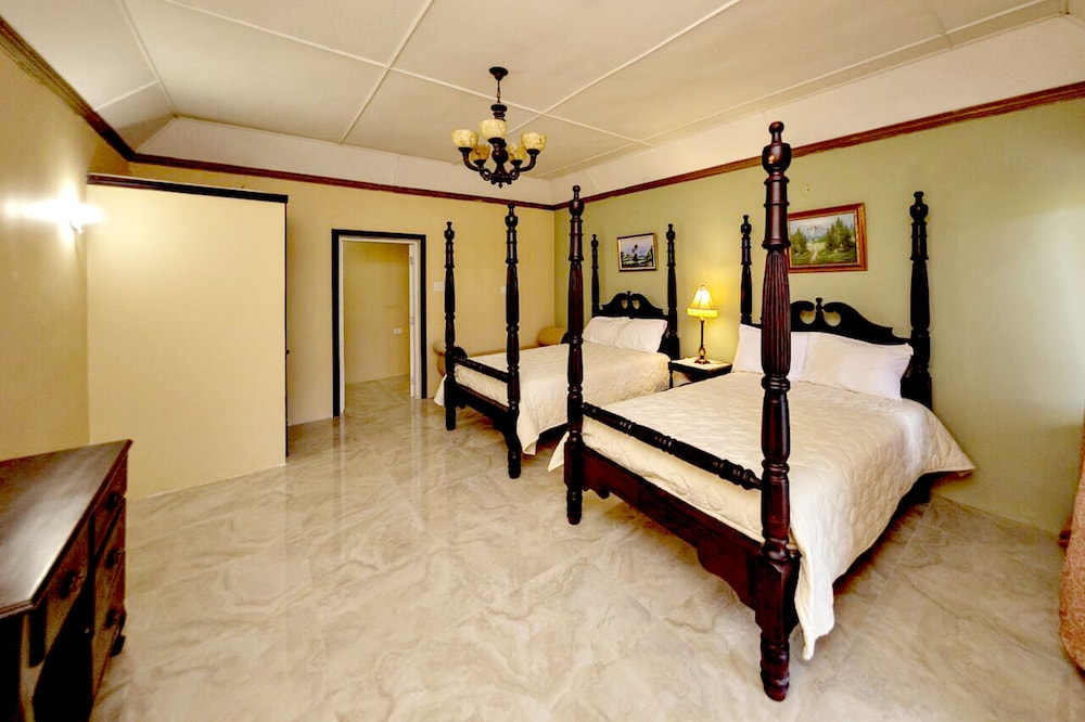 Starlight Chalet