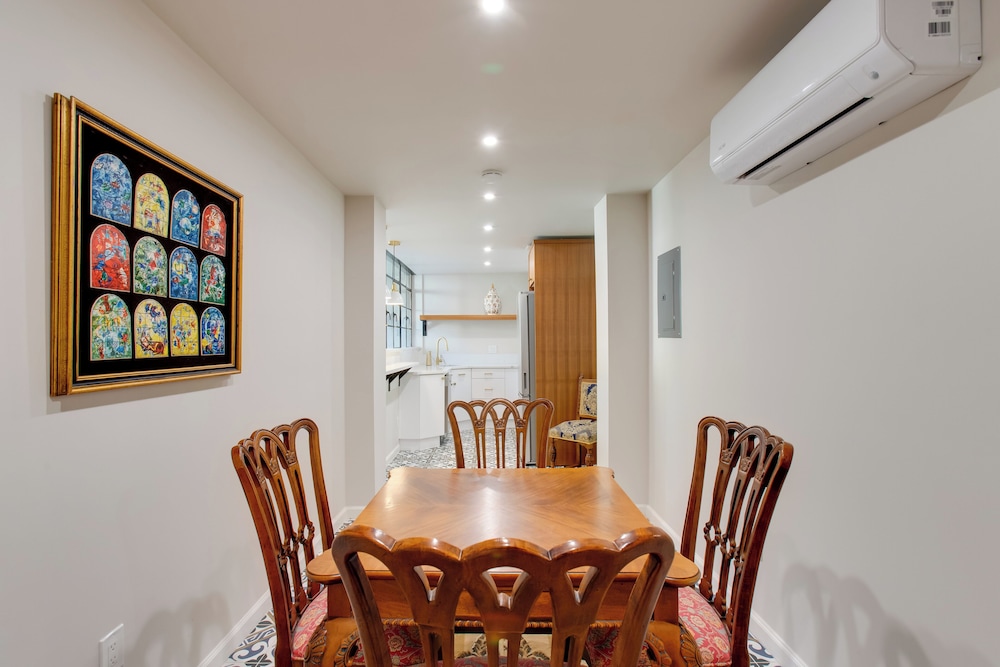 2 Mi to Dtwn: Walkable Cheesman Park Apt