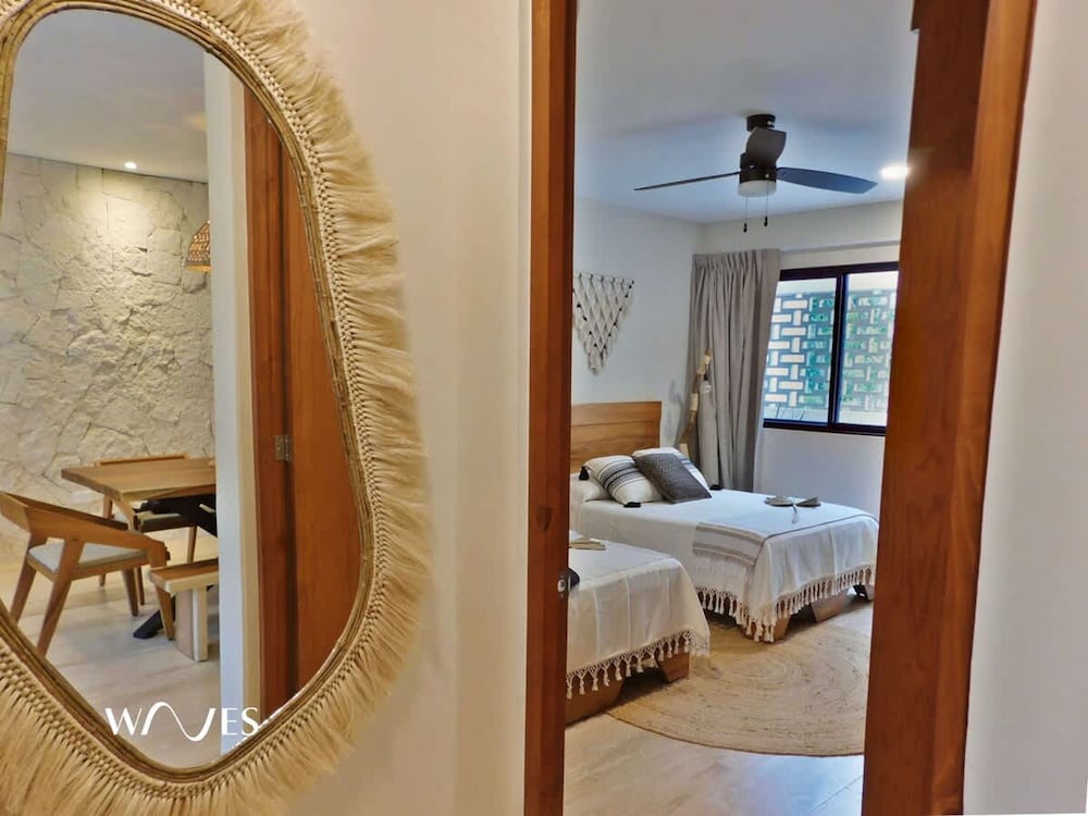 2 BR Amazing Pool Top Amenities Wifi 2FL Gym