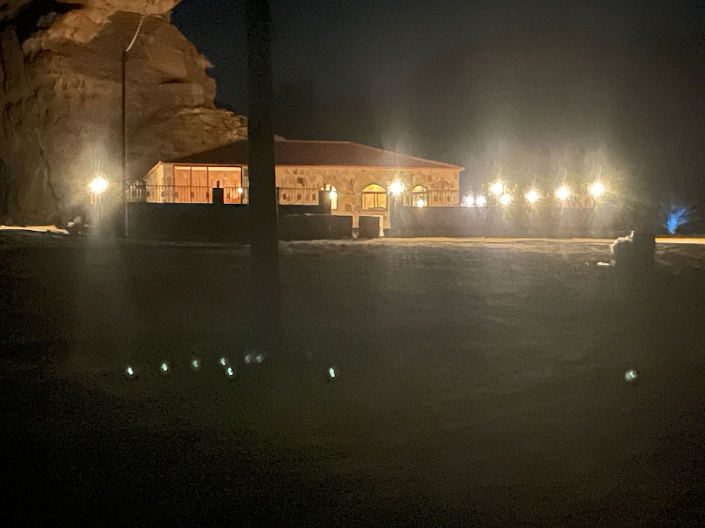 Red Mountains Farm — الصور