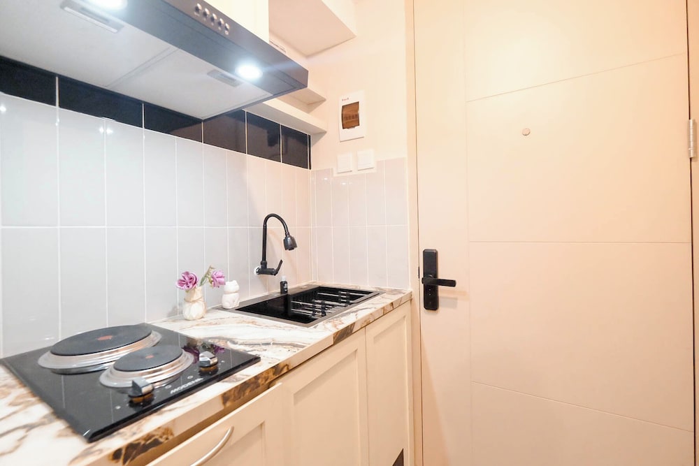 Wooden Accent Studio At Tokyo Riverside Pik 2 Apartment