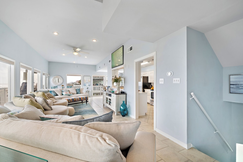 Butterfly Dunes by Ryson Vacation Rentals