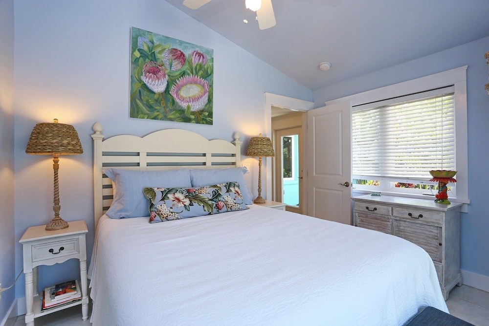 Seascapes 3 Bedroom Home by RedAwning