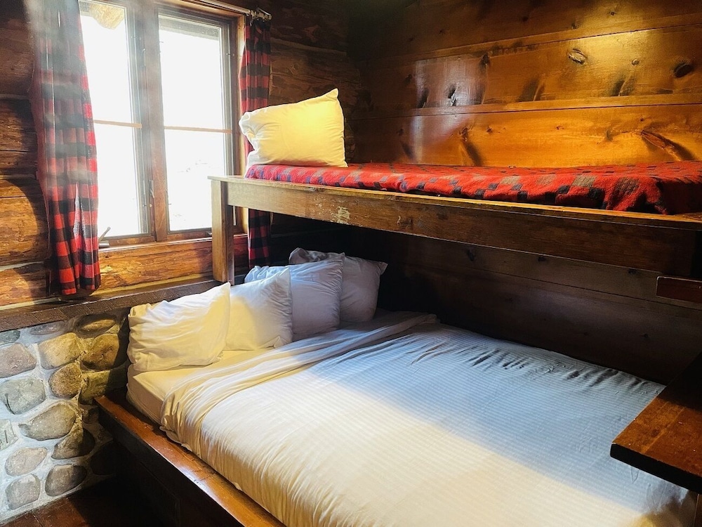 Drummond Island Resort