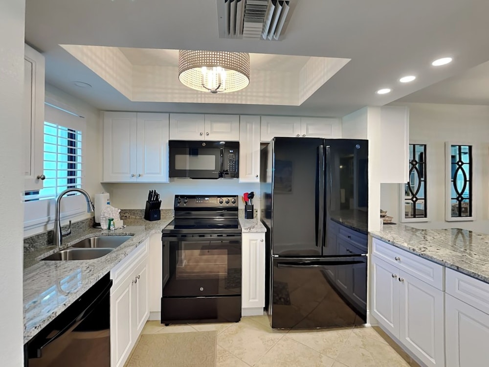 Seaside 4 by Distinctive Beach Rentals