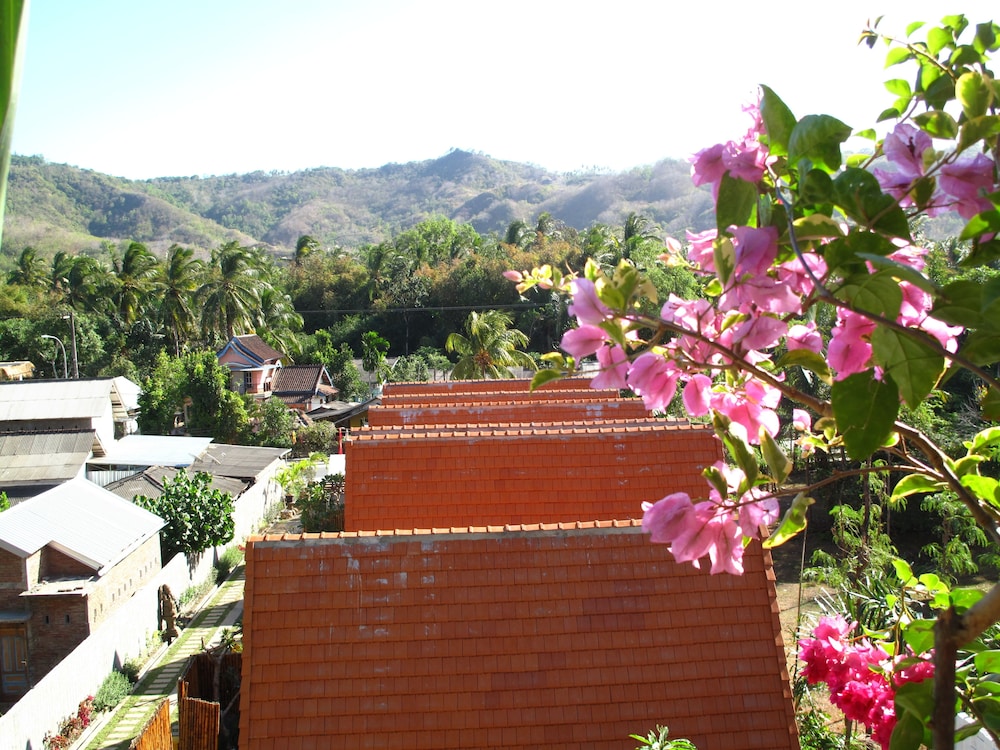 Yoki's Bungalows