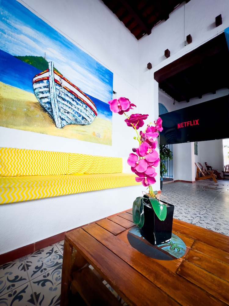 The Blue House Hostel - Santa Marta